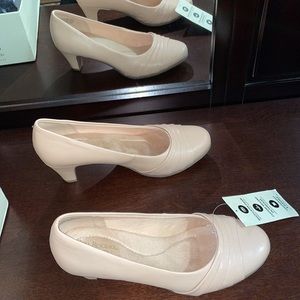 Kim Rogers Nude Oterra heels